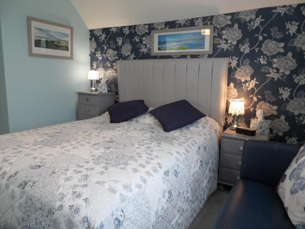 Monterey Pines Bed and Breakfast Helston Eksteriør billede